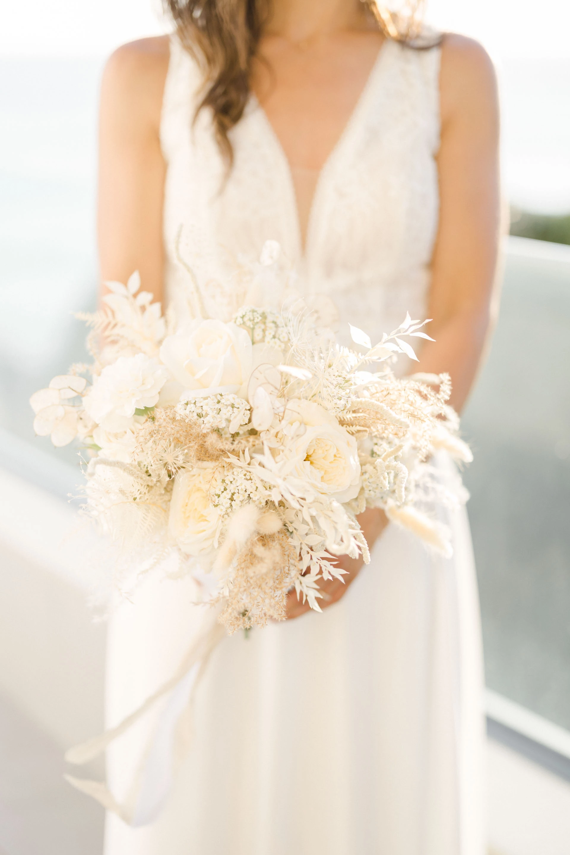 pétale composition florale rose beige gris